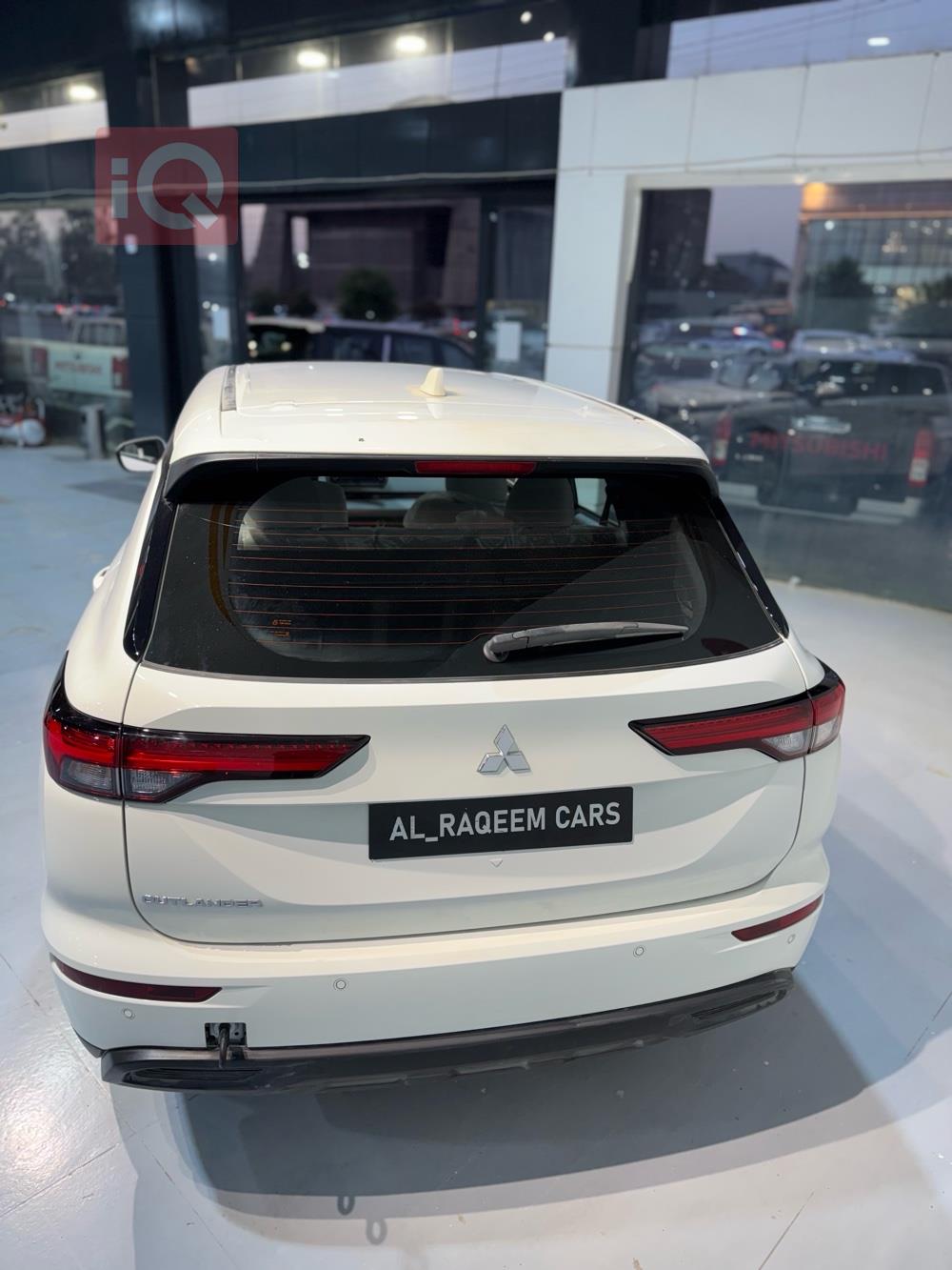 ميتسوبيشي اوتلاندر